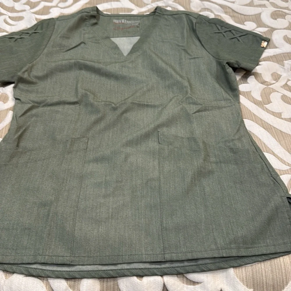 Grey's Anatomy Sage Green Scrub Top and pants - Picture 5 of 11